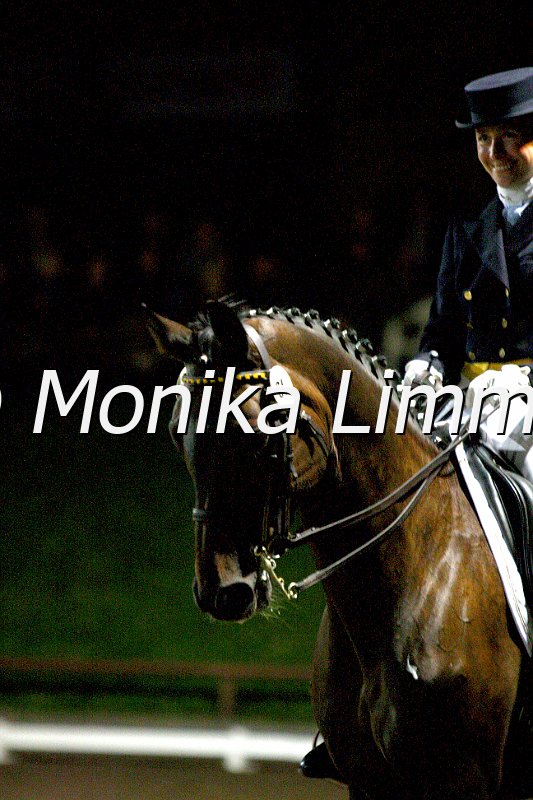 009L3663_Ginger T_Dressur S Kuer.JPG